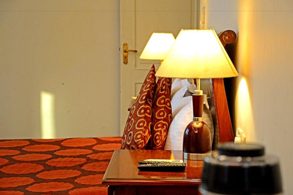 Hotel Ajanta - Colonial Charm Award Winning Luxury In The Heart Of The New Delhi