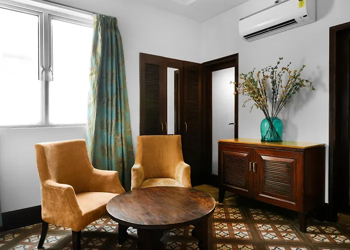 Hotel Ajanta - Free Airport Pick Up Service