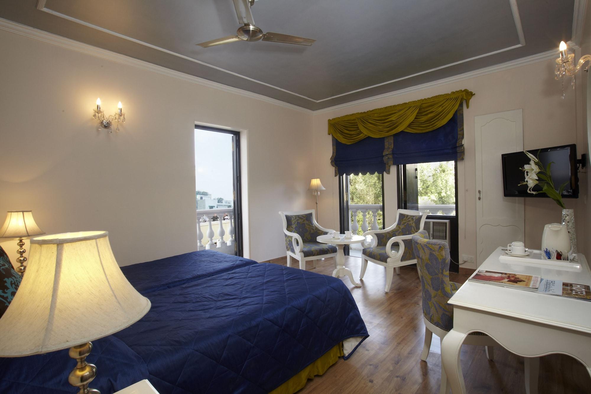 Hotel Ajanta - Free Airport Pick Up Service