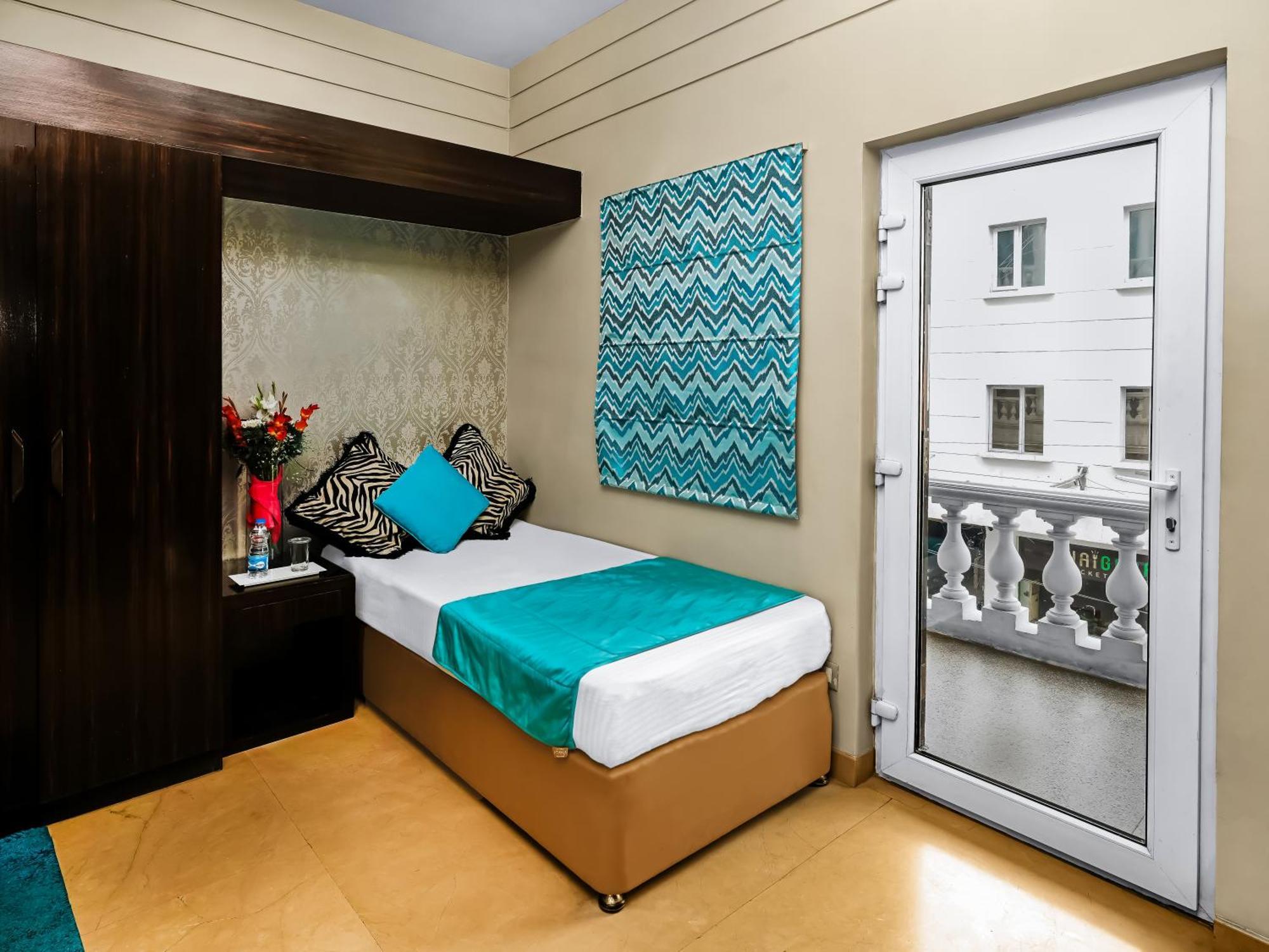Ajanta - Free Airport Pick Up Service Hotel