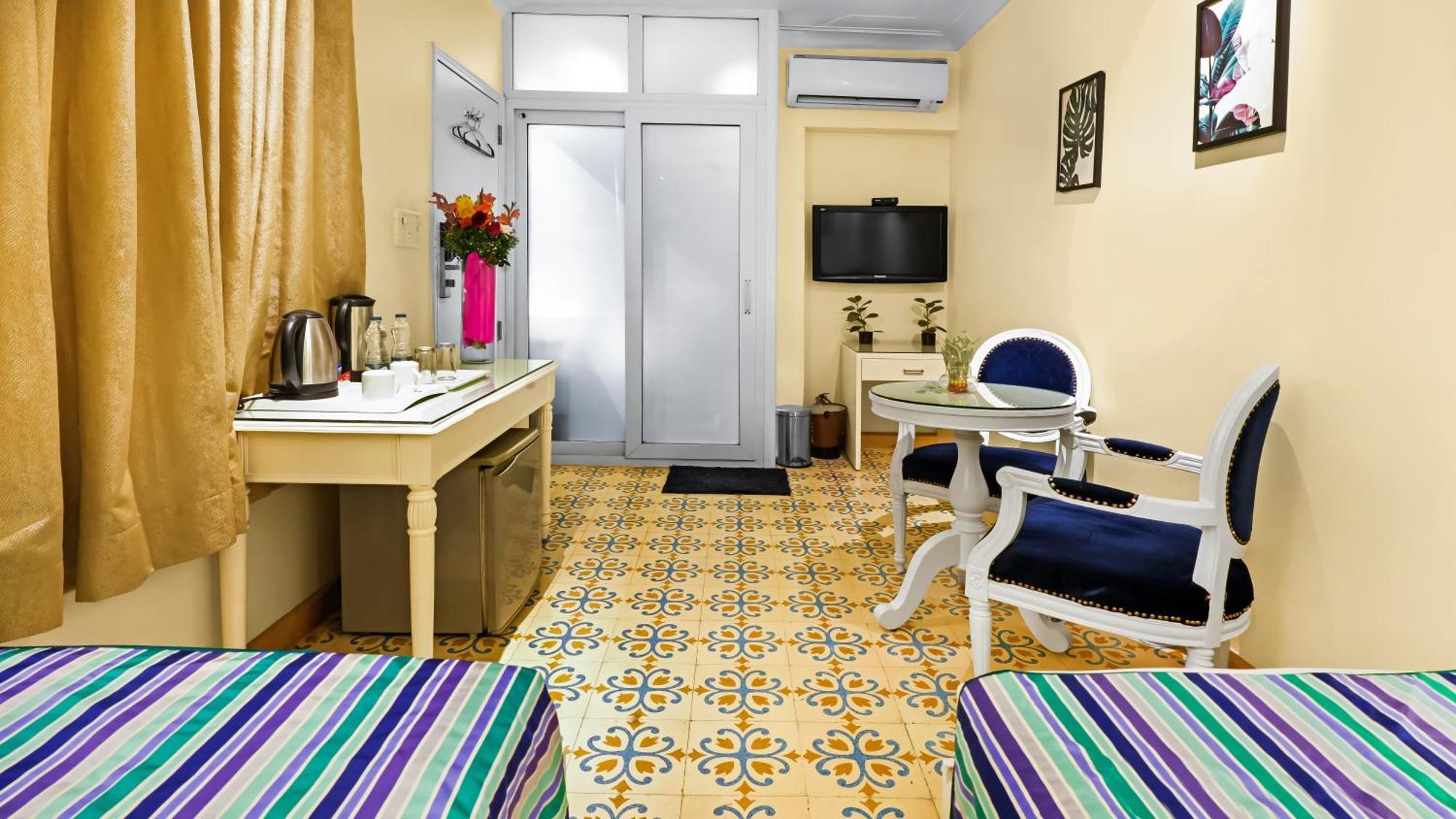 Hotel Ajanta - Free Airport Pick Up Service 3*